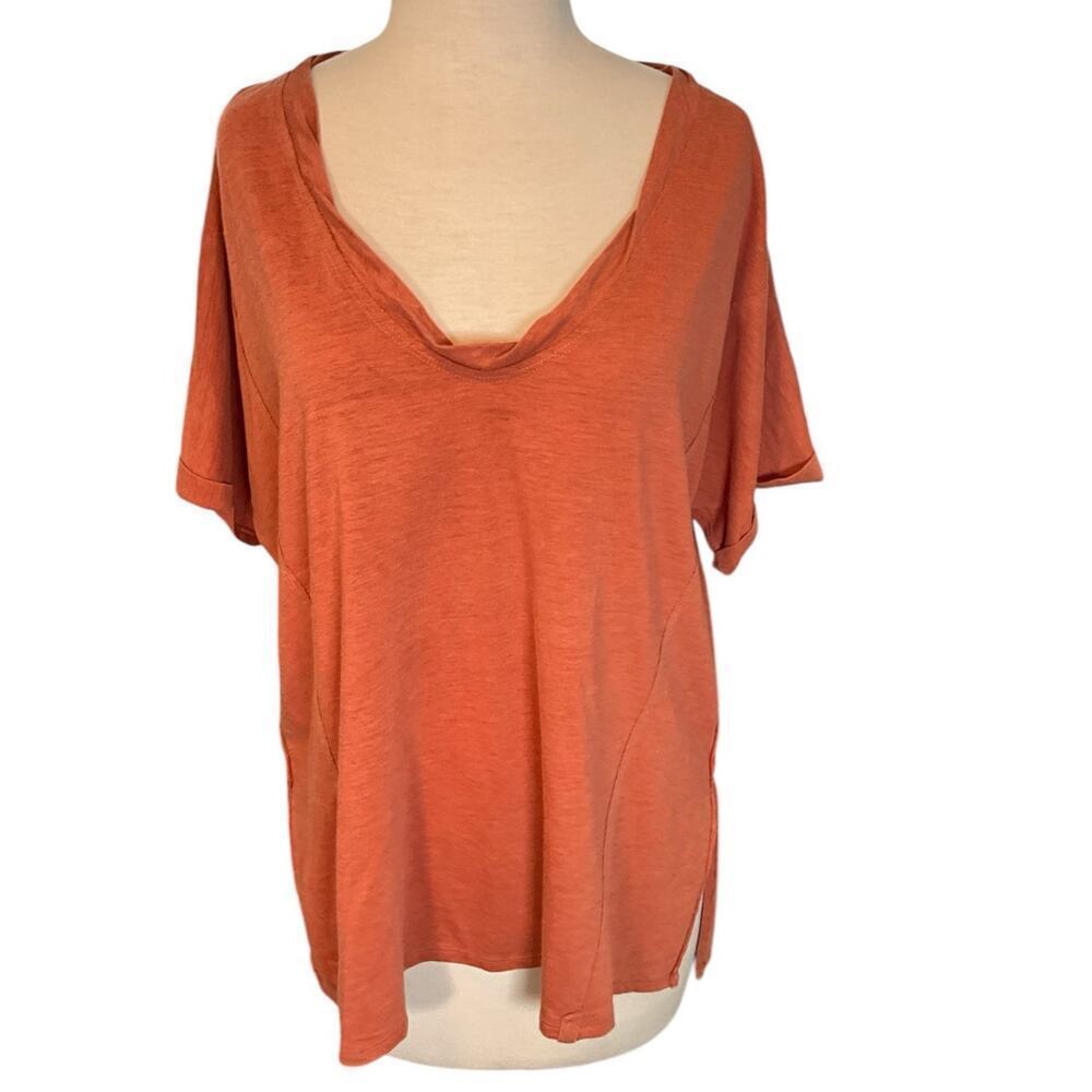 We The Free Burnt Orange Over Sized T-Shirt Size X-Small V-Neck Rolled Sleeve